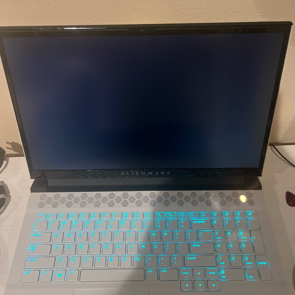 Alienware Silver Gaming Laptop with RGB Keyboard and Large Display - Picture 2 of 6